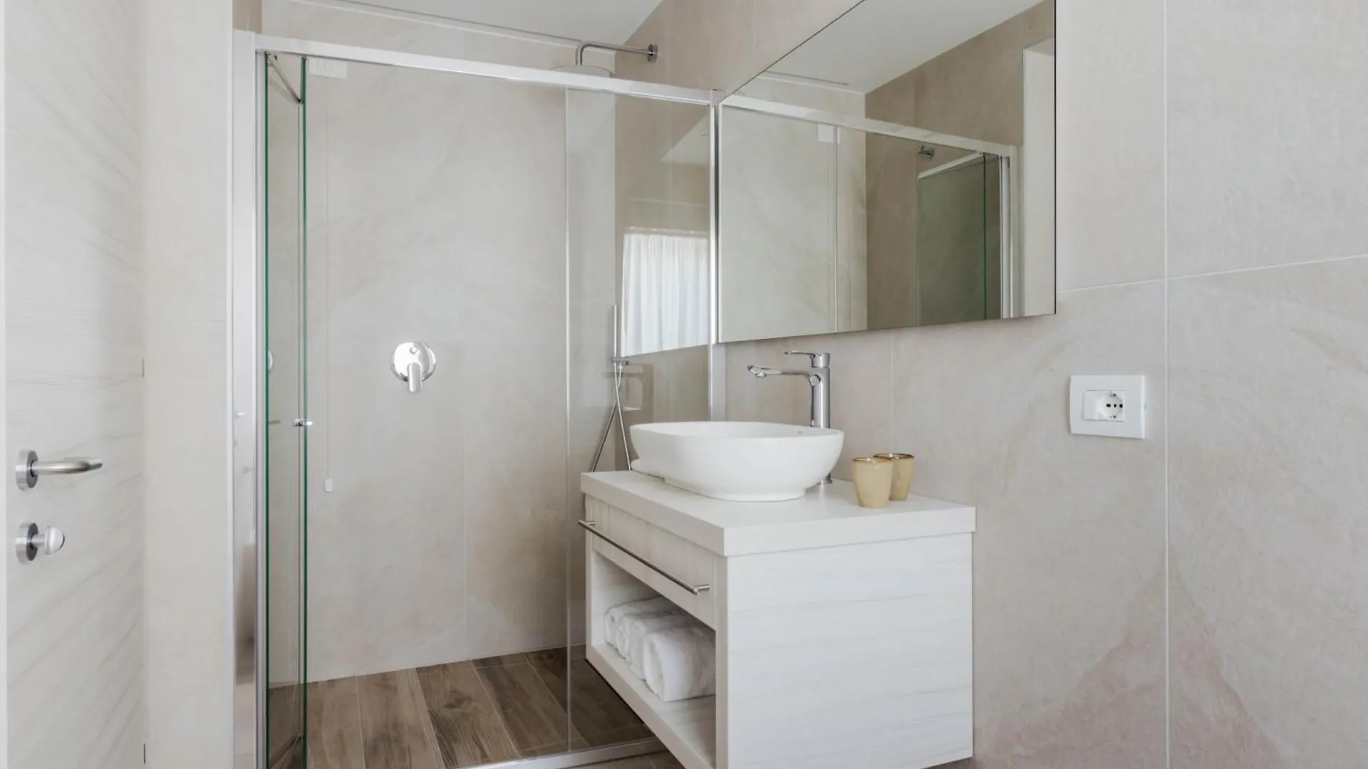 Hotel Giardinetto Garda  4*, Garda (Verona)